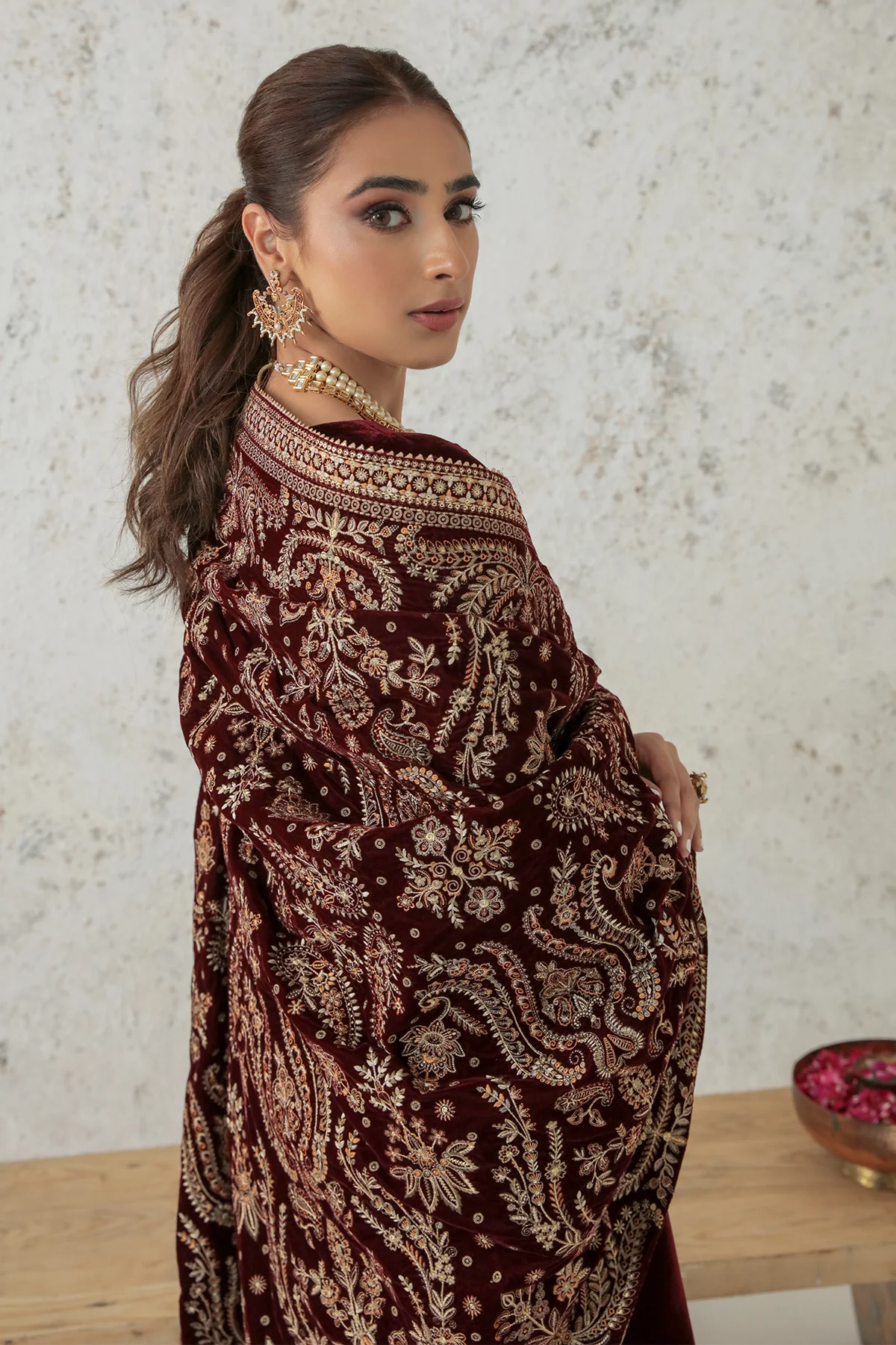 EMBROIDERED VELVET SHAWL VS-32 - Image 3