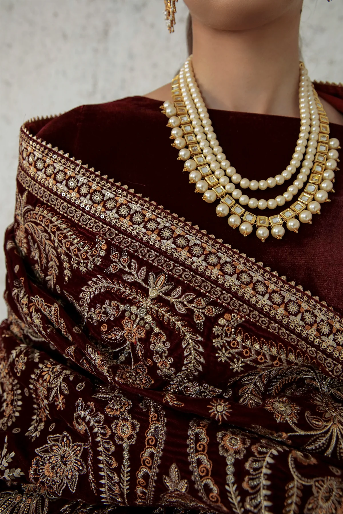 EMBROIDERED VELVET SHAWL VS-32 - Image 6